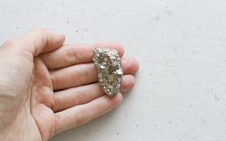 What are metallic crystals?
