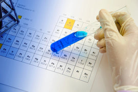 How is the periodic table of the elements arranged?