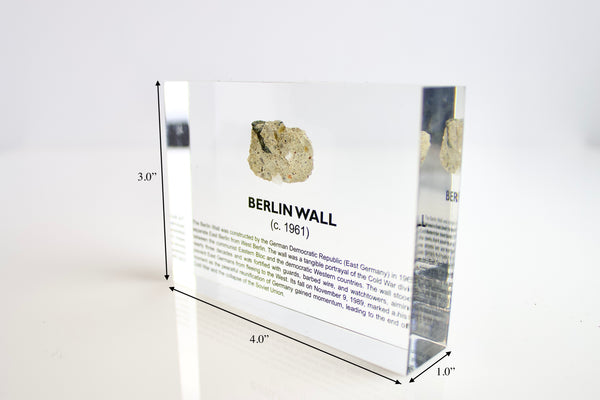 Clear acrylic display case featuring a historical fragment of the Berlin Wall, providing an authentic and educational presentation for history enthusiasts and collectors.