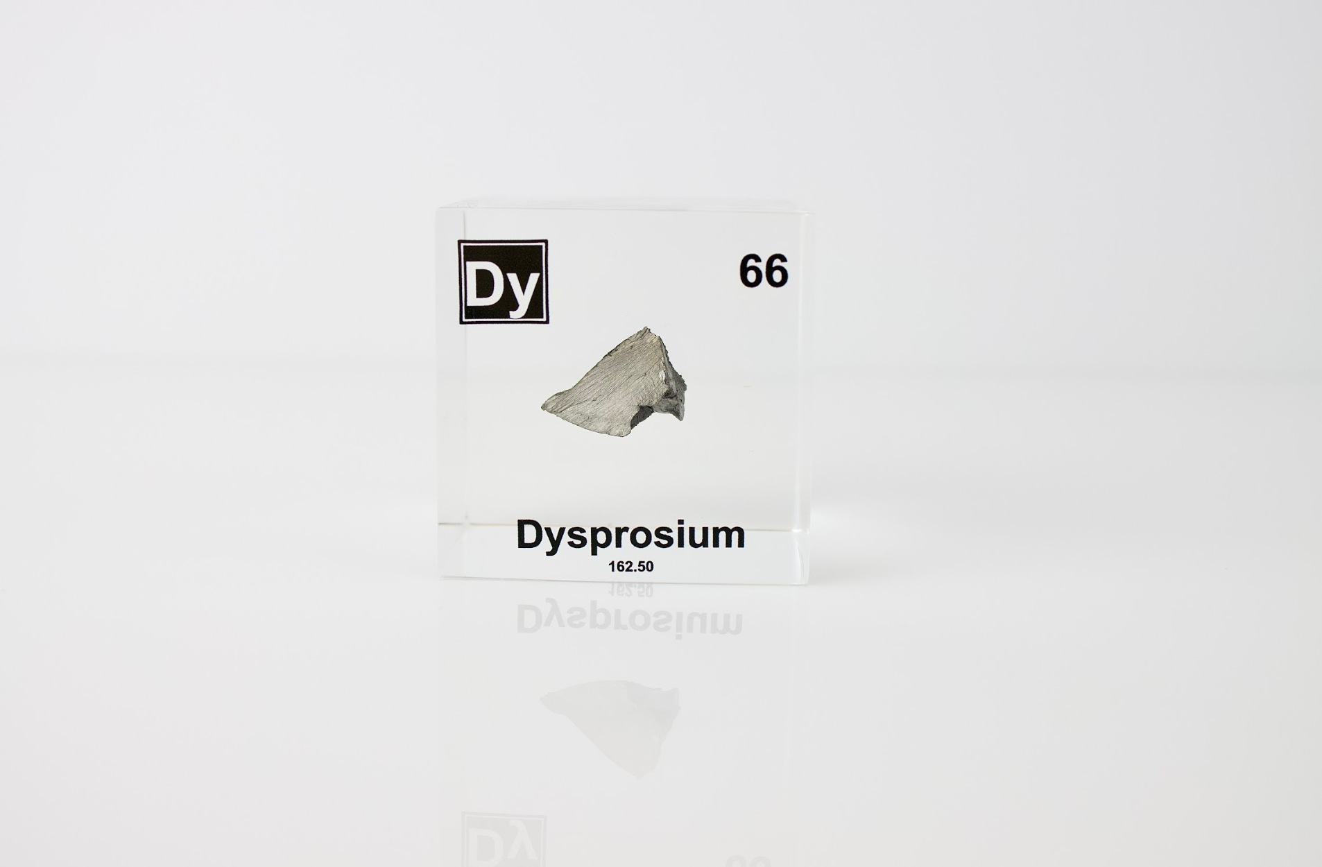 Dysprosium Element Cube – Engineered Labs