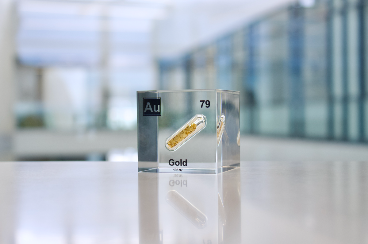 Gold Element Cube – Engineered Labs