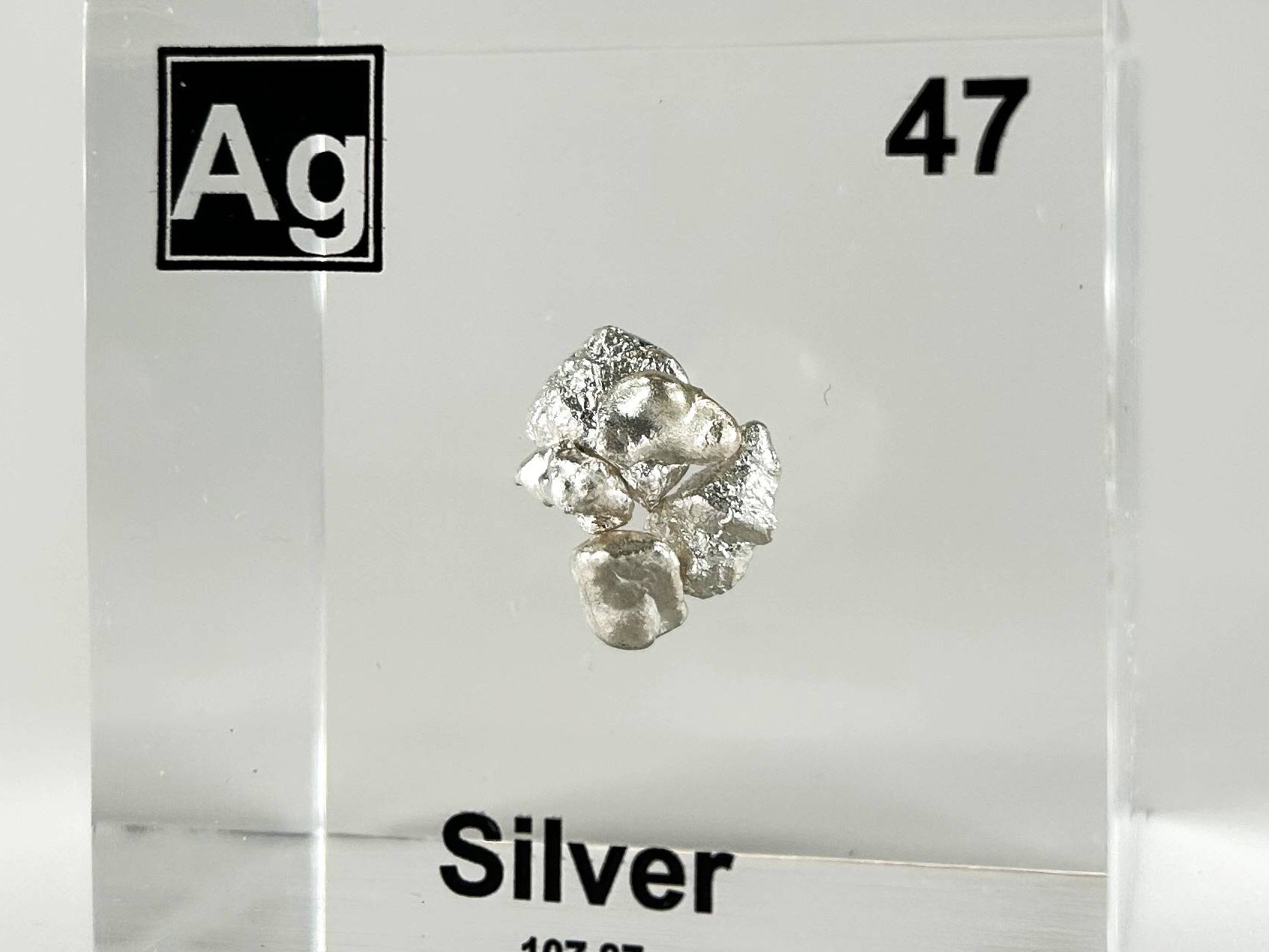 pure silver element