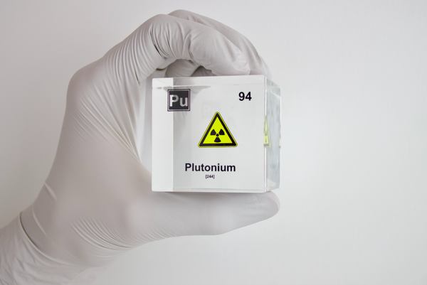 Plutonium Element Cube – Engineered Labs