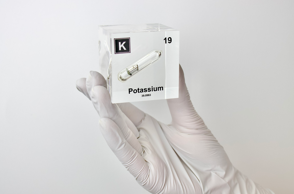 Potassium Element Cube – Engineered Labs