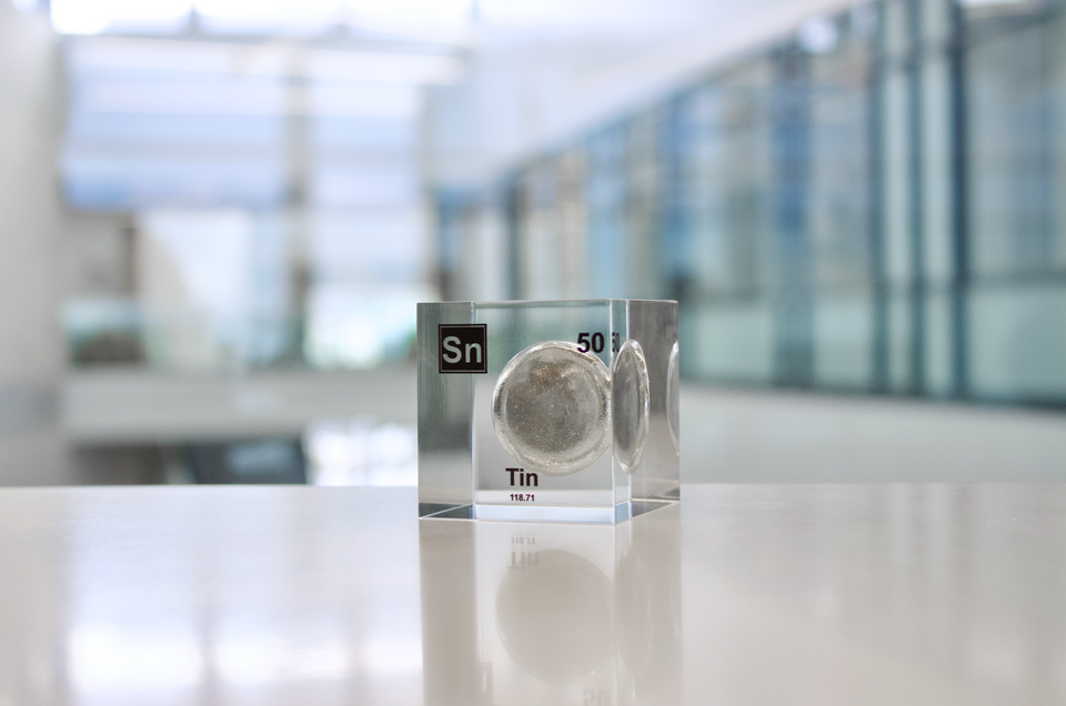 Tin Element Cube – Engineered Labs