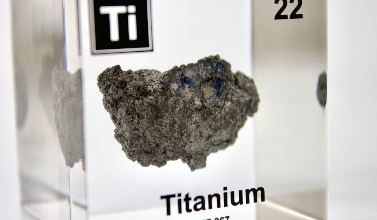 Titanium Element Cube – Engineered Labs