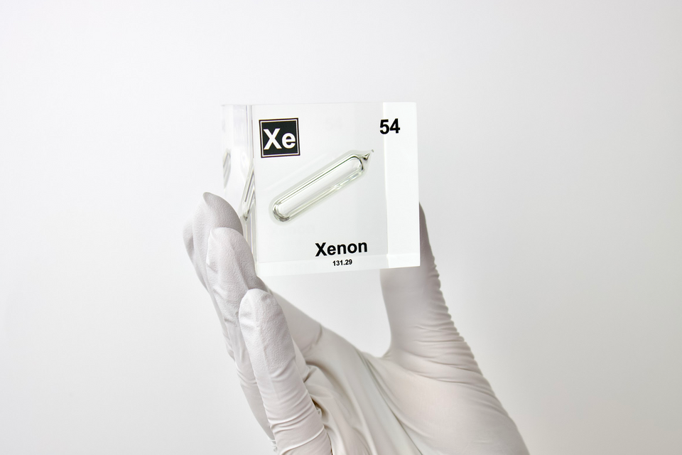 Xenon Element Cube – Engineered Labs